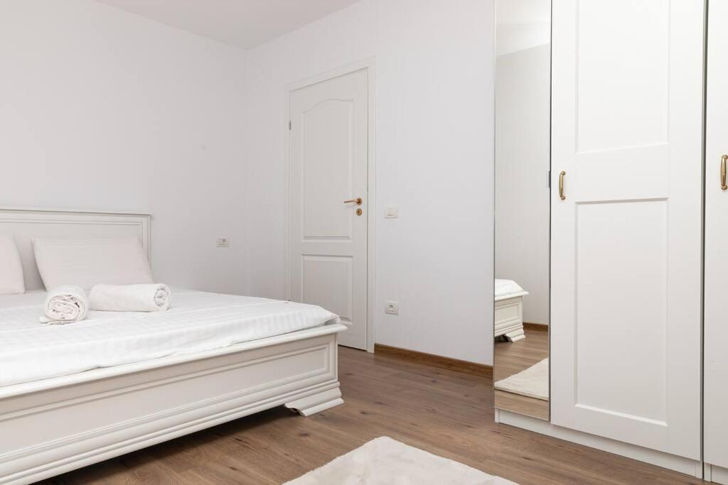 Enescu 3 City Center Flat Timişoara Eksteriør bilde